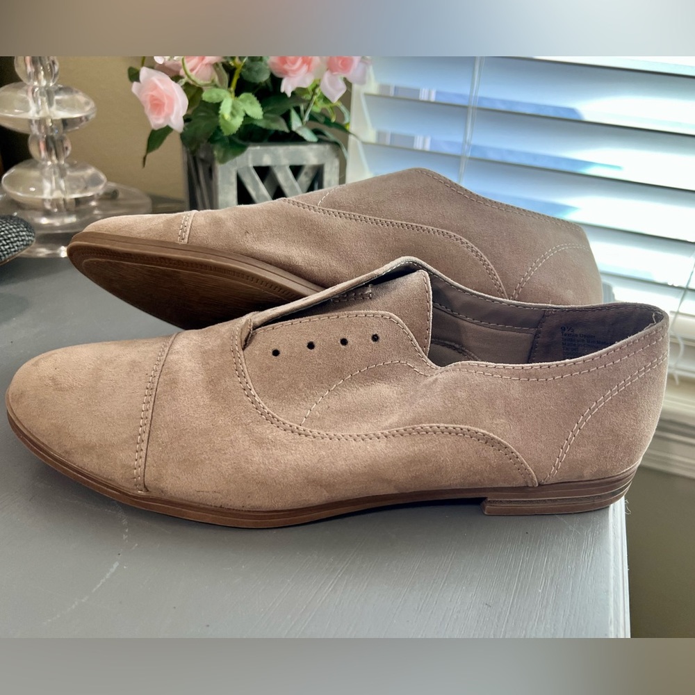 DV Dolce Vita Shoes Womens 9.5 Dress Oxford Flats Beige Textile Almond Cap Toe - Picture 4 of 7